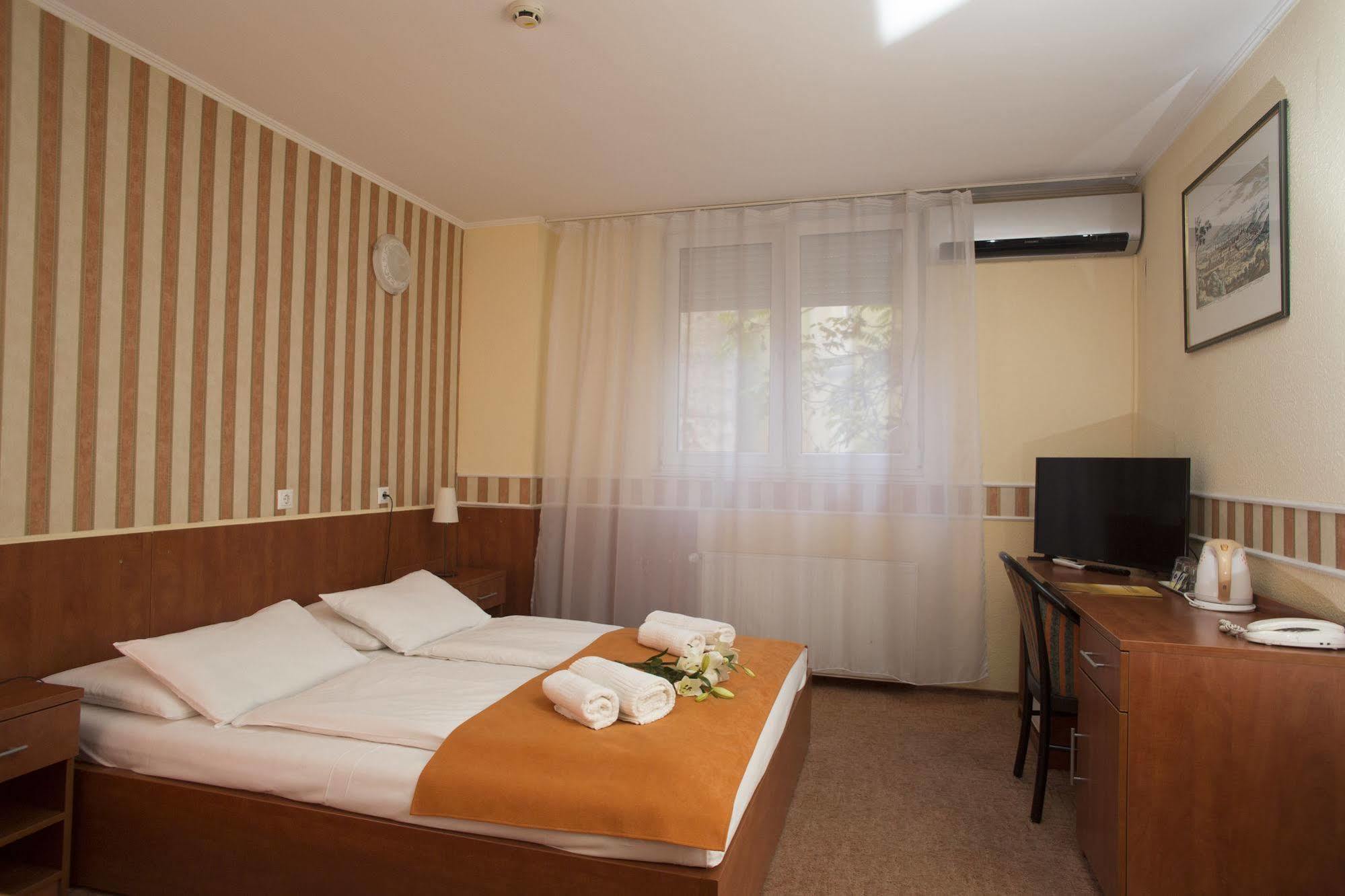 Atlantic Hotel Budapest Exterior foto