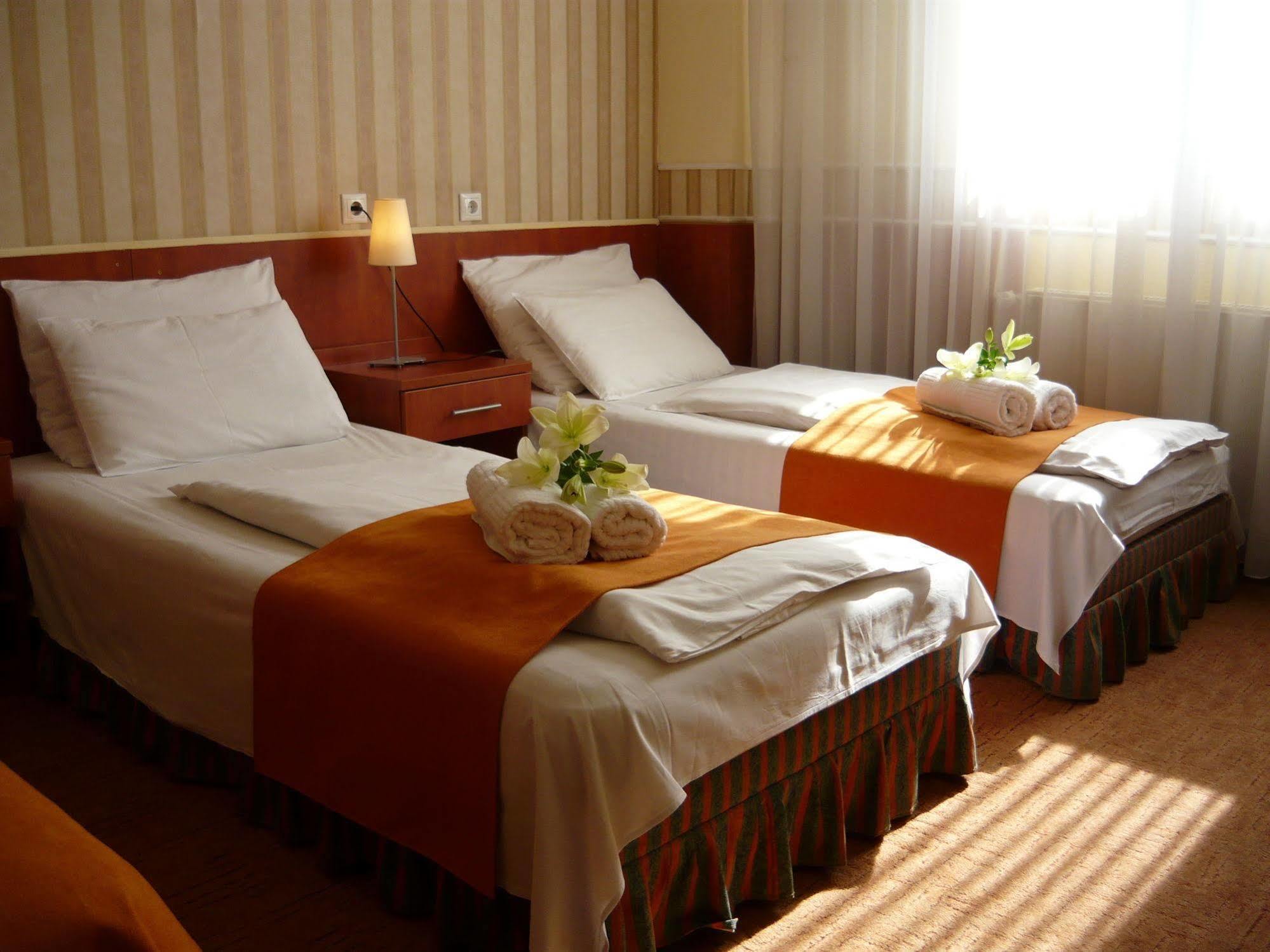 Atlantic Hotel Budapest Exterior foto